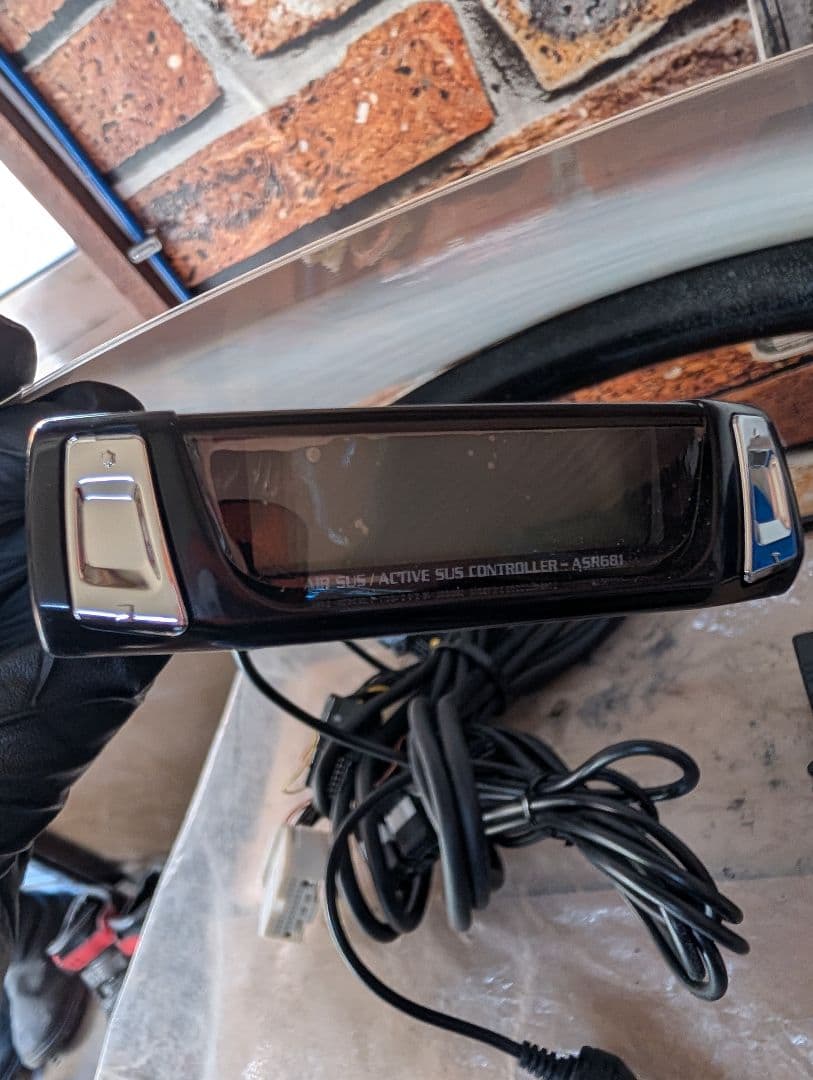 LS460　エアサスコントローラー