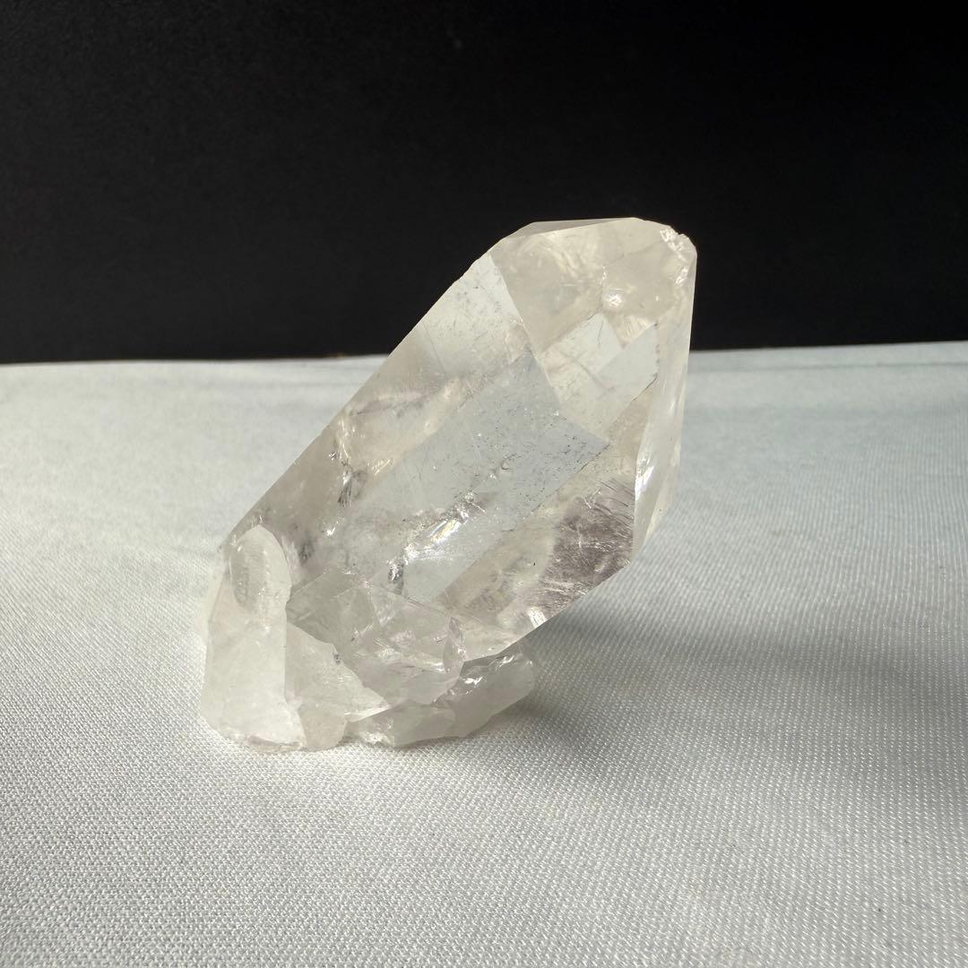 【まめ(´◦ω◦`)】ミナスジェライス州産水晶のポイントNO.020101