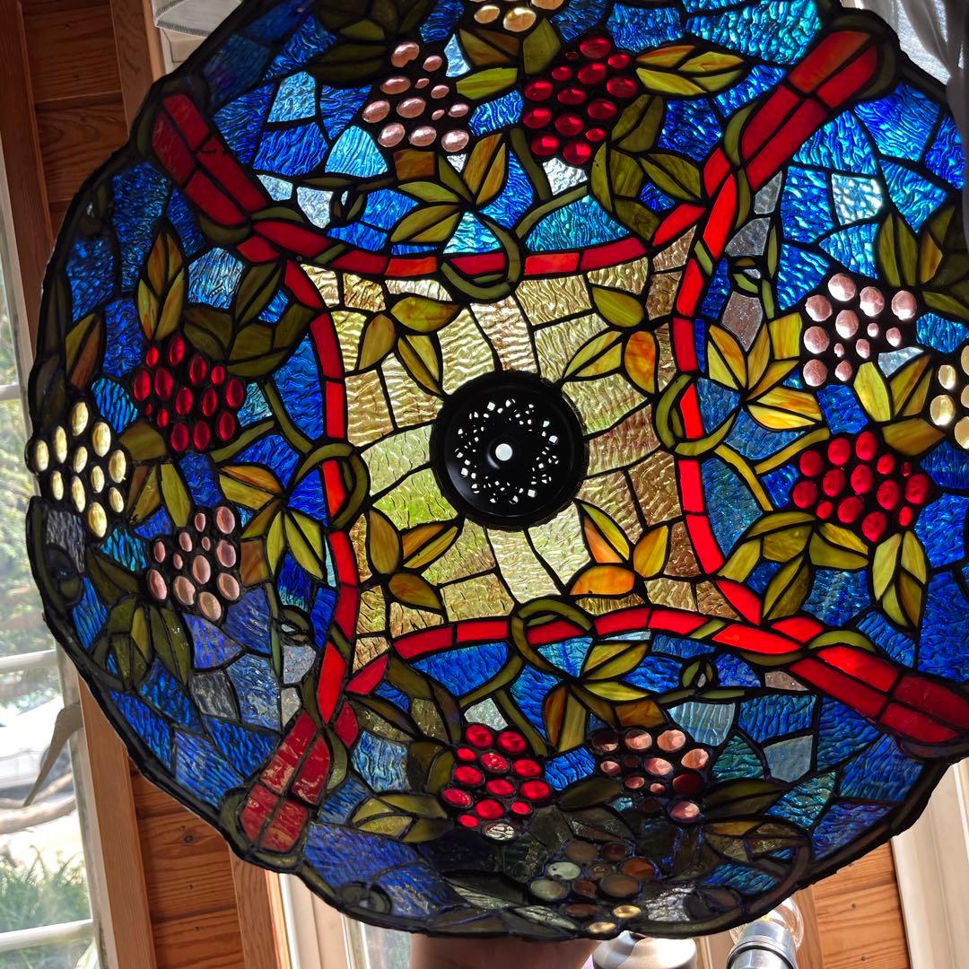 新品未使用　特大　ステンドランプ　ステンドガラス　ブドウ　葡萄　卓上ライト　開運