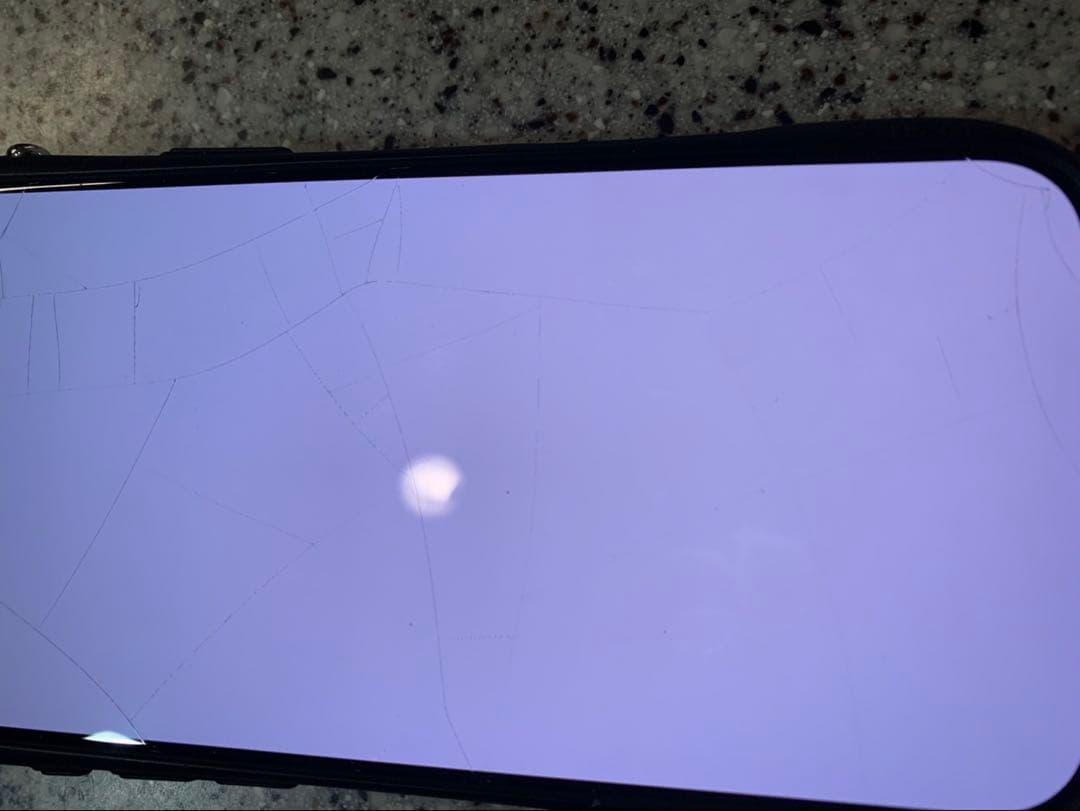 iPhone 16Pro Max 256GB 美品 画面割れ SIMフリー