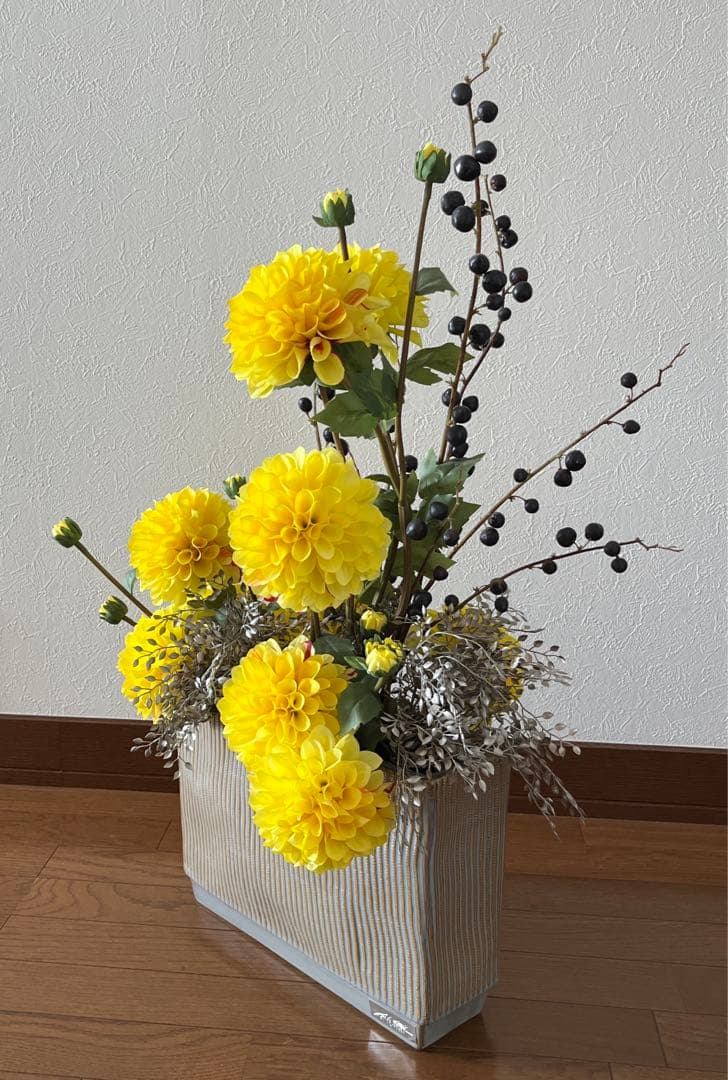 エミリオロバ 置物