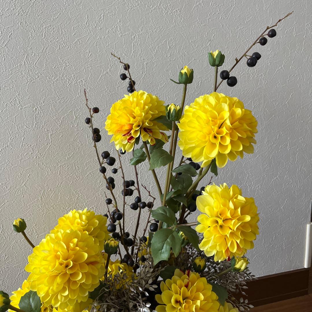 エミリオロバ 置物