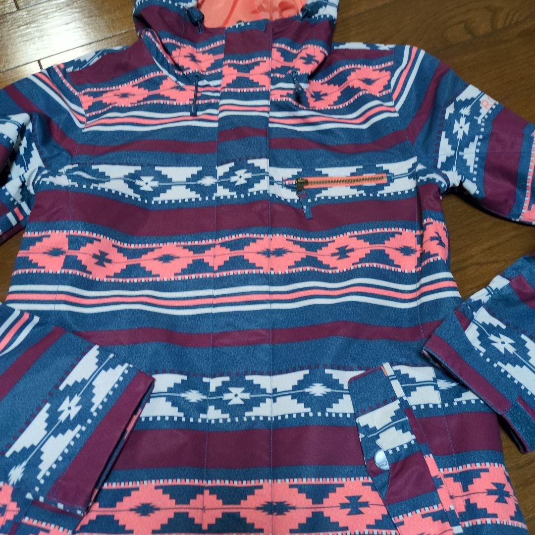 【美品】ROXY　スノボウェア　上下セット　総柄　オルテガ柄　ピンク　Ｓ