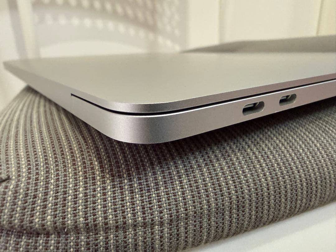 「極美品」Apple MacBook Pro 13インチ 1TB A2251