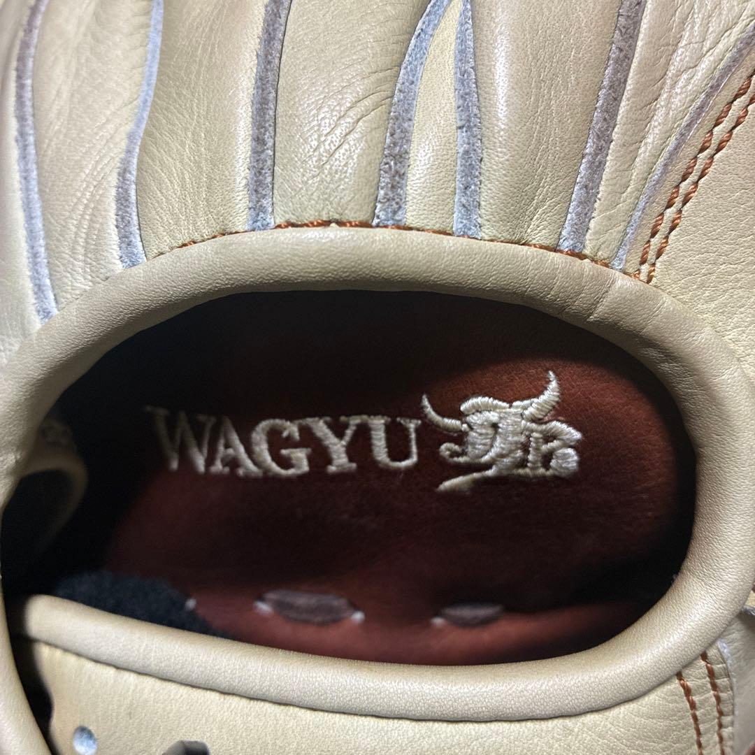 WAGYU ベージュ 硬式グローブ　和牛JB