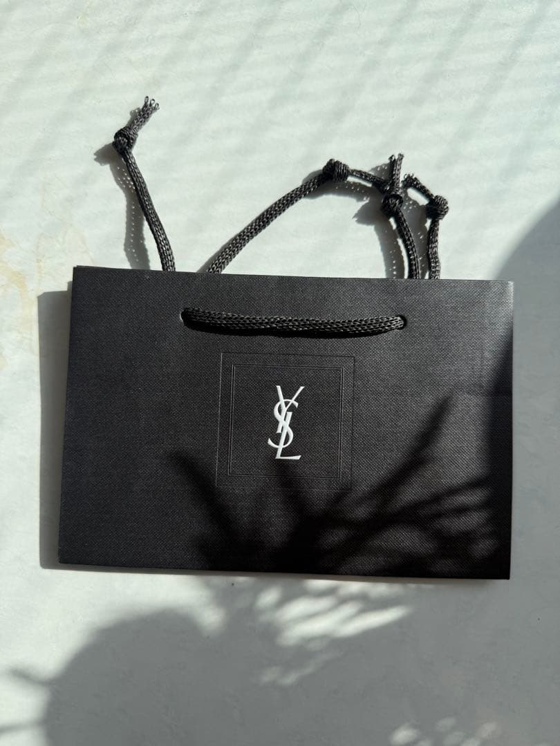 新品 025 YSLイブサンローラン クチュール ミニ クラッチ　ホリデー 限定