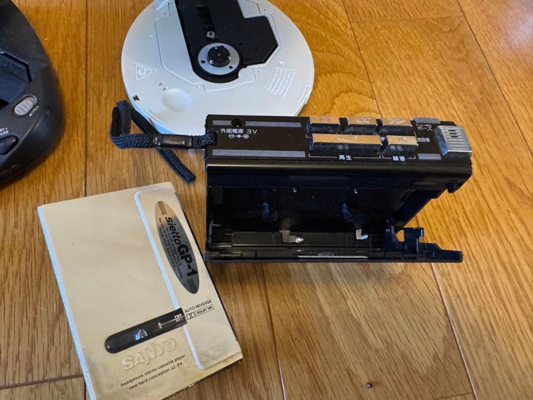 ポータブルCD プレーヤー　MD カセットテープ　panasonic まとめて