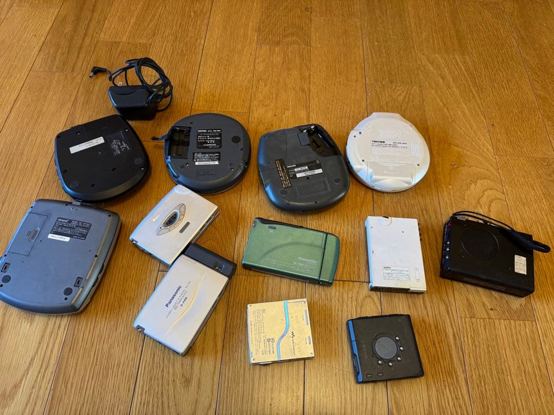 ポータブルCD プレーヤー　MD カセットテープ　panasonic まとめて