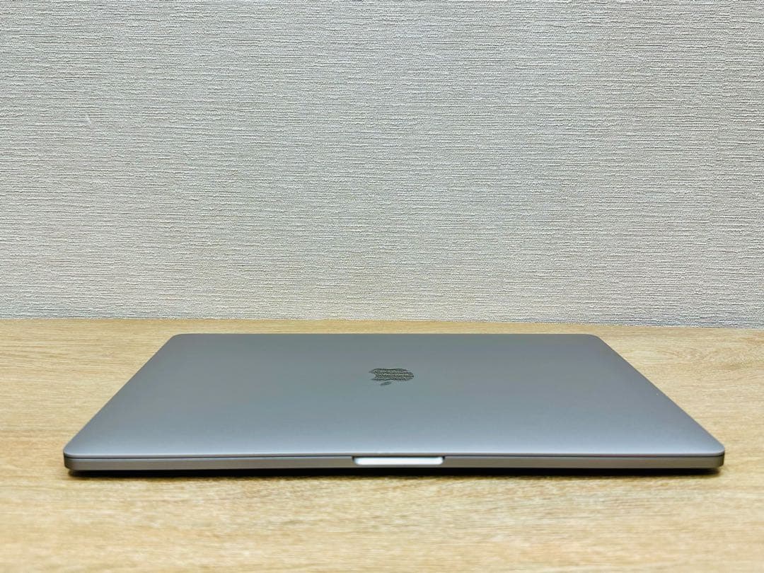 2025年OS] MacBook Pro ／4K／メモリ32GB／Office付