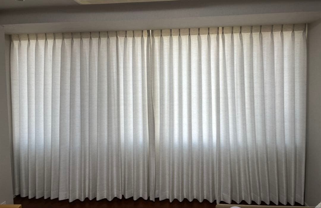 KEYUKA ホワイト プリーツカーテン　４枚セット