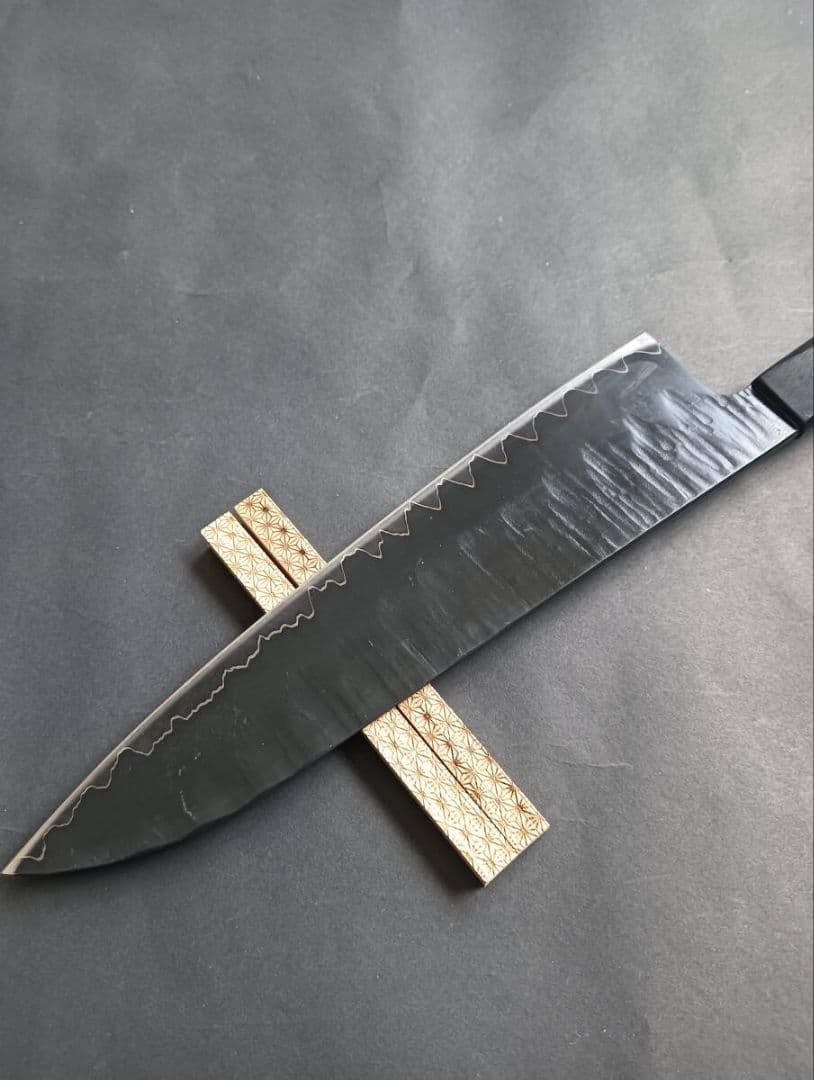 VG10 黒打ち3層ダマスカス牛刀包丁240mmmmレッドブラウンマーブルレジン