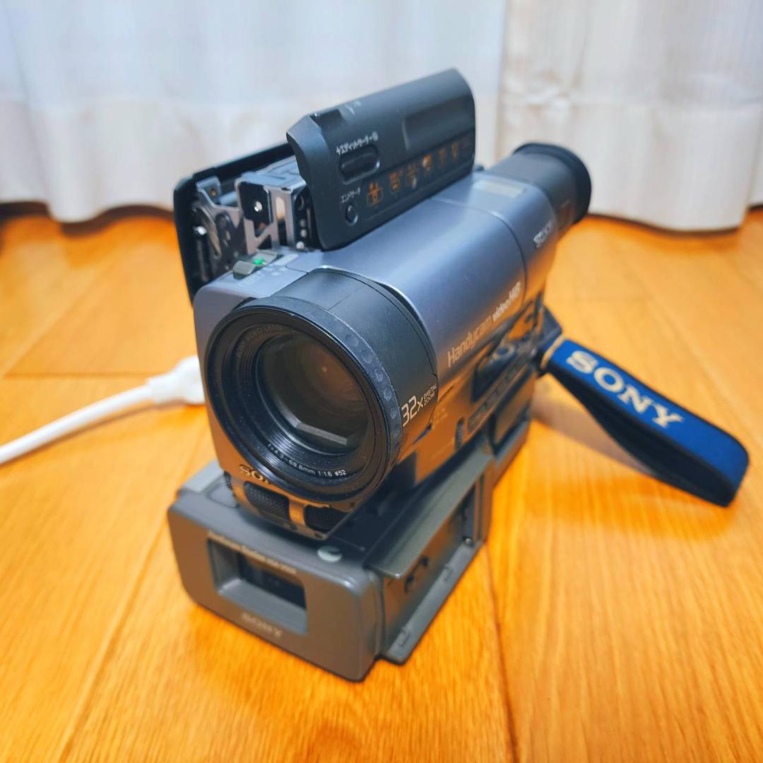 【動作確認済】SONY 高画質 Hi8 ビデオカメラ CCD-TR3000 一式