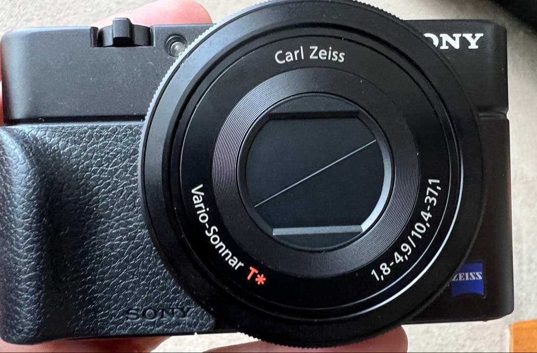 【美品】SONY RX100 コンパクトデジタルカメラ Carl Zeiss