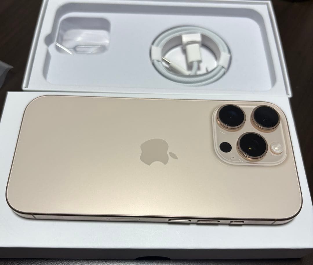 （美品）Apple iPhone 16 Pro 128GB デザートチタニウム