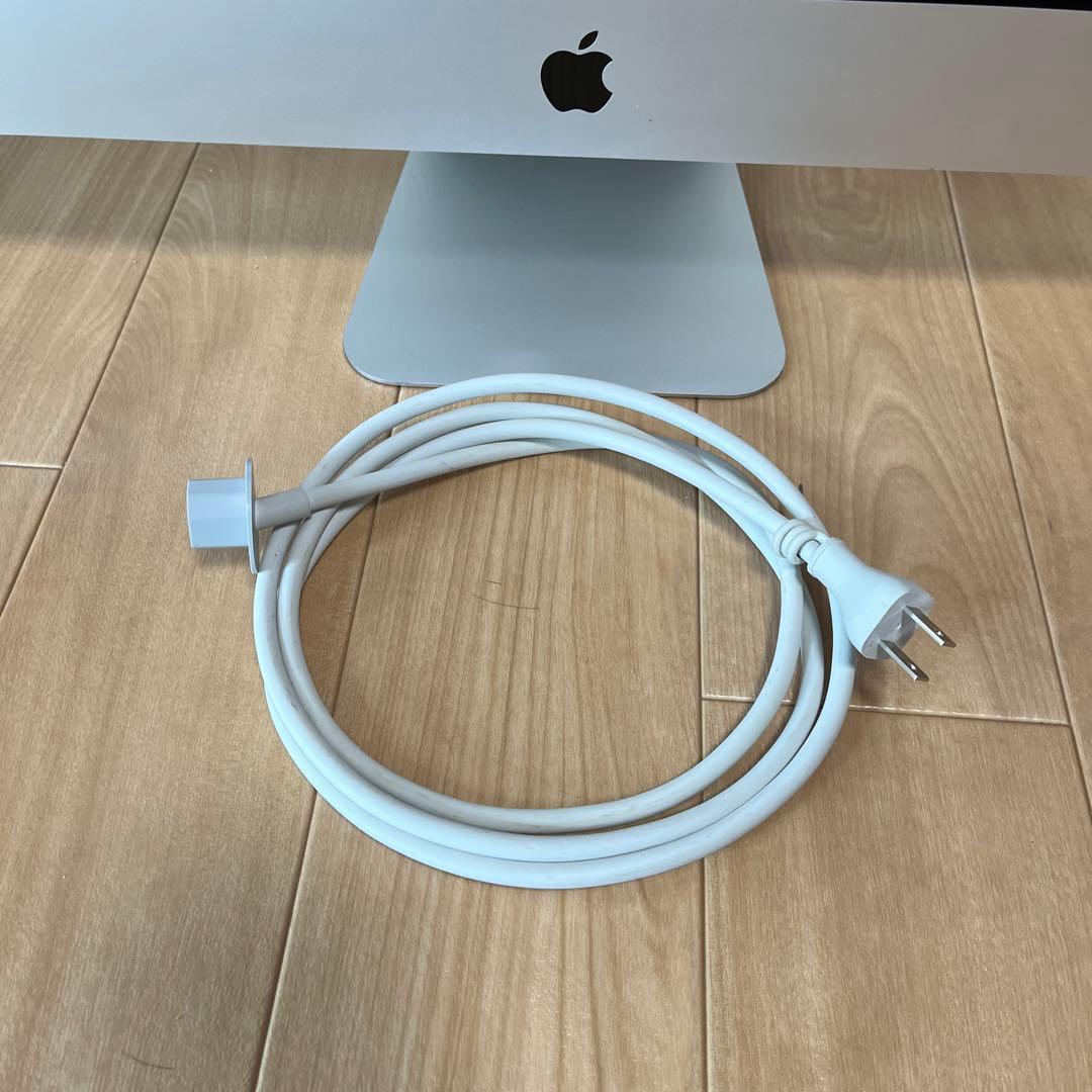 Apple iMac 21.5インチ2017