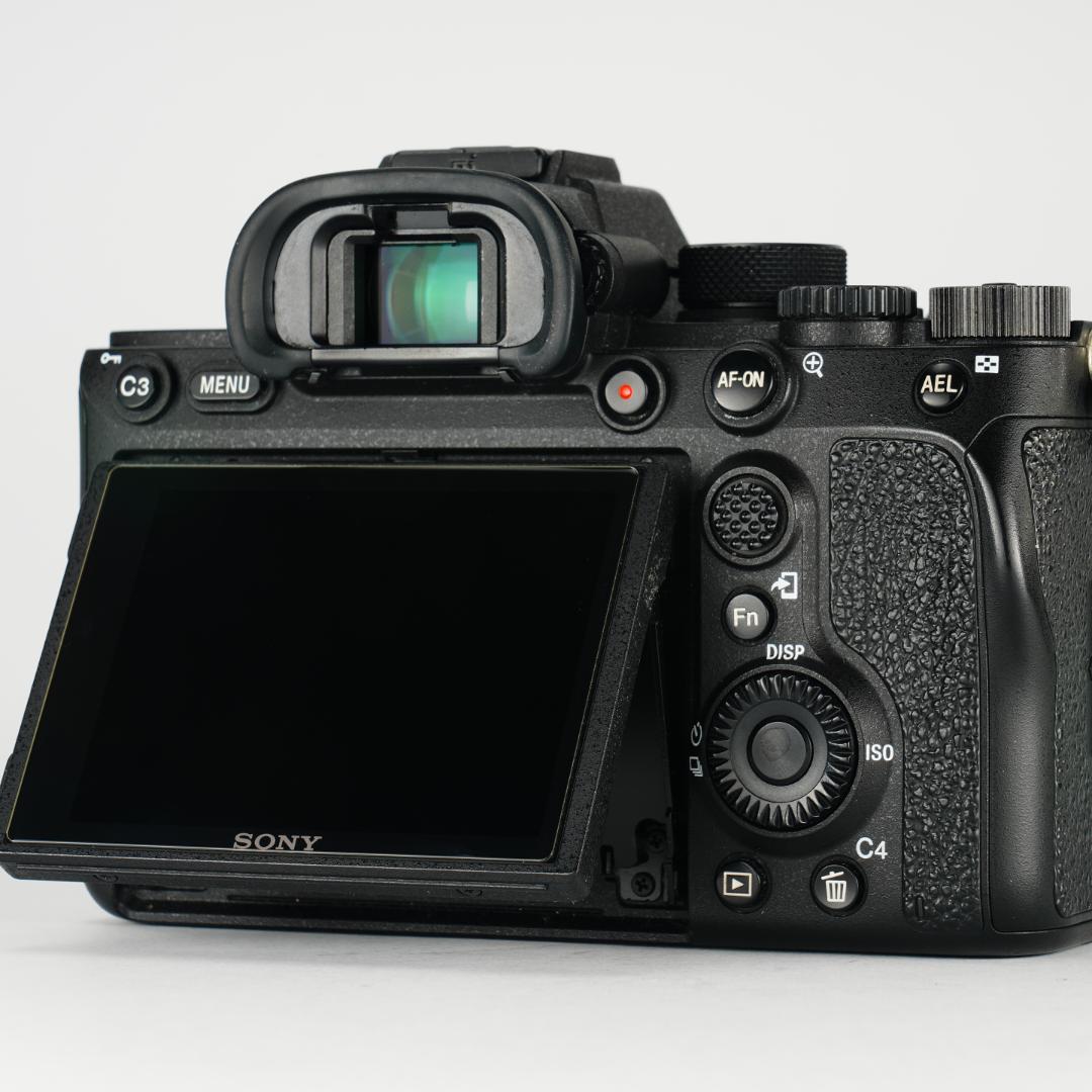 α7V? 風景撮るならこっち SONY α7RIV 6100万画素 付属品充実