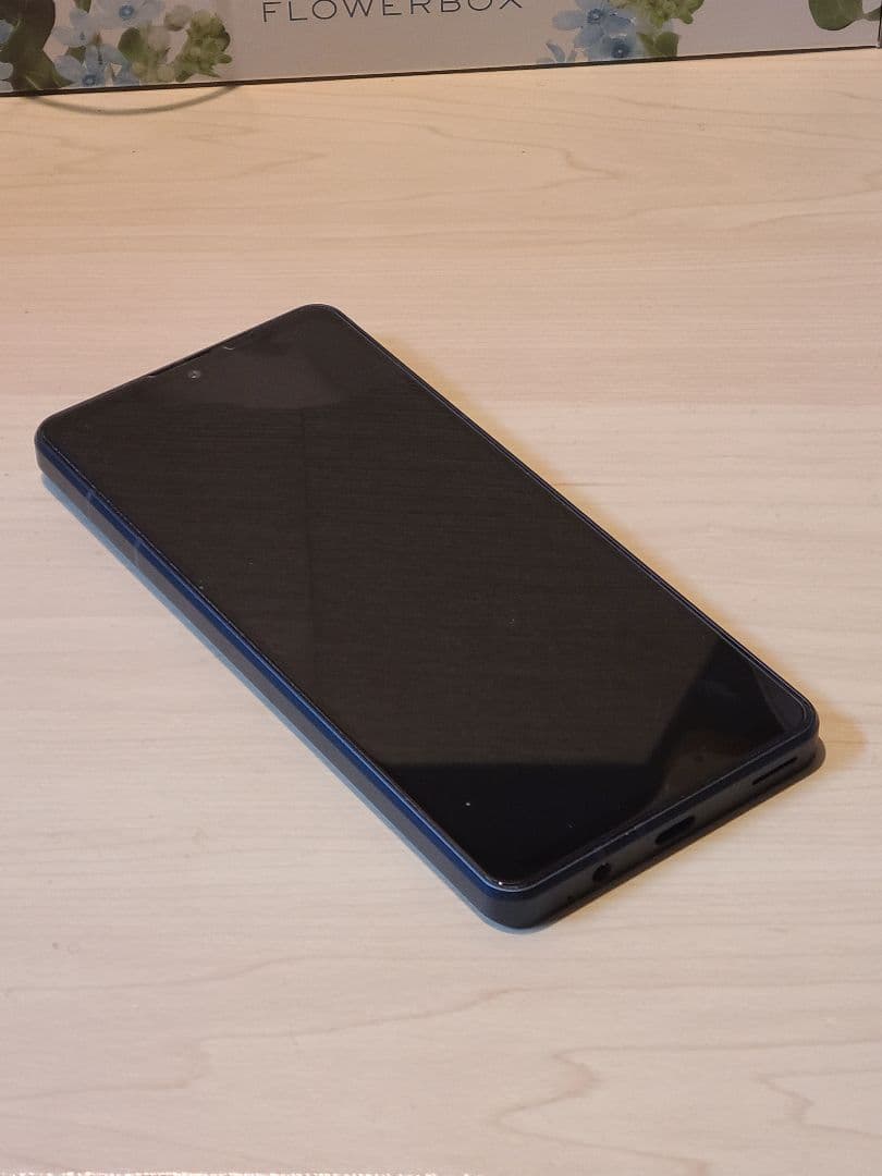 外観美品 AQUOS Sense 8 コバルトブラック