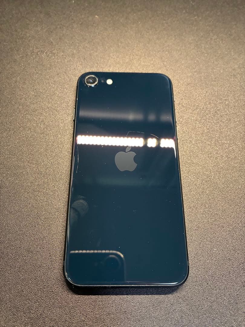 Apple iPhone SE 第3世代 64GB ミッドナイト　 本体