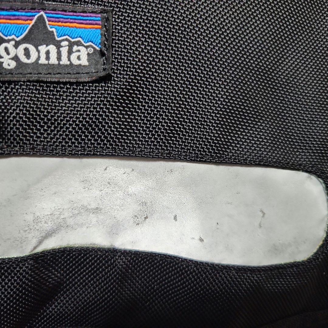 patagonia ブラック メッセンジャーバッグ　ハーフマス