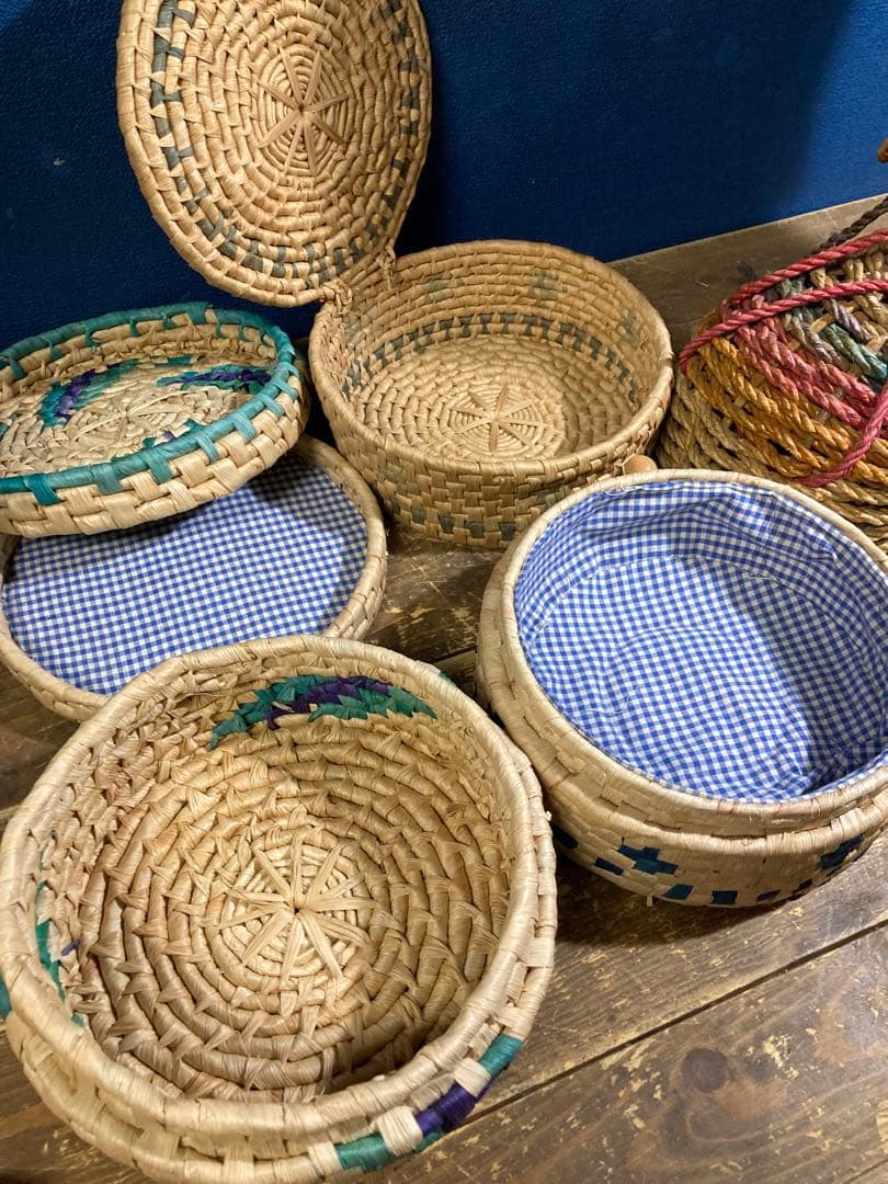 A 籠バスケット　ラタン　レトロ　ヴィンテージ　アンティーク調　靴　小物入れ