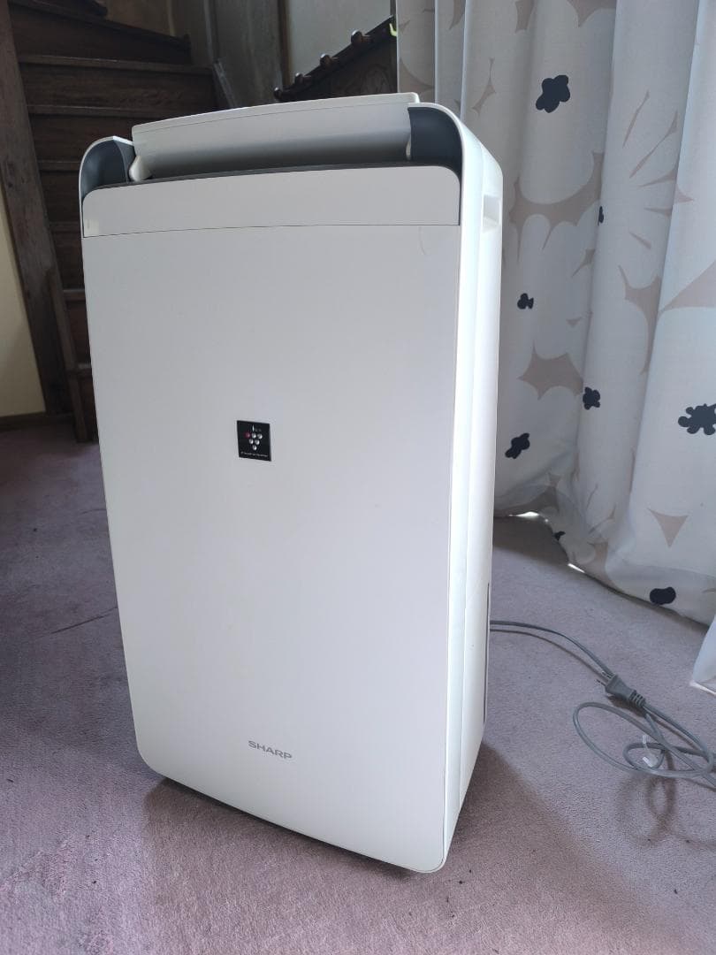 【美品】SHARP シャープ 衣類乾燥除湿機 CV-N120-W 2022年製
