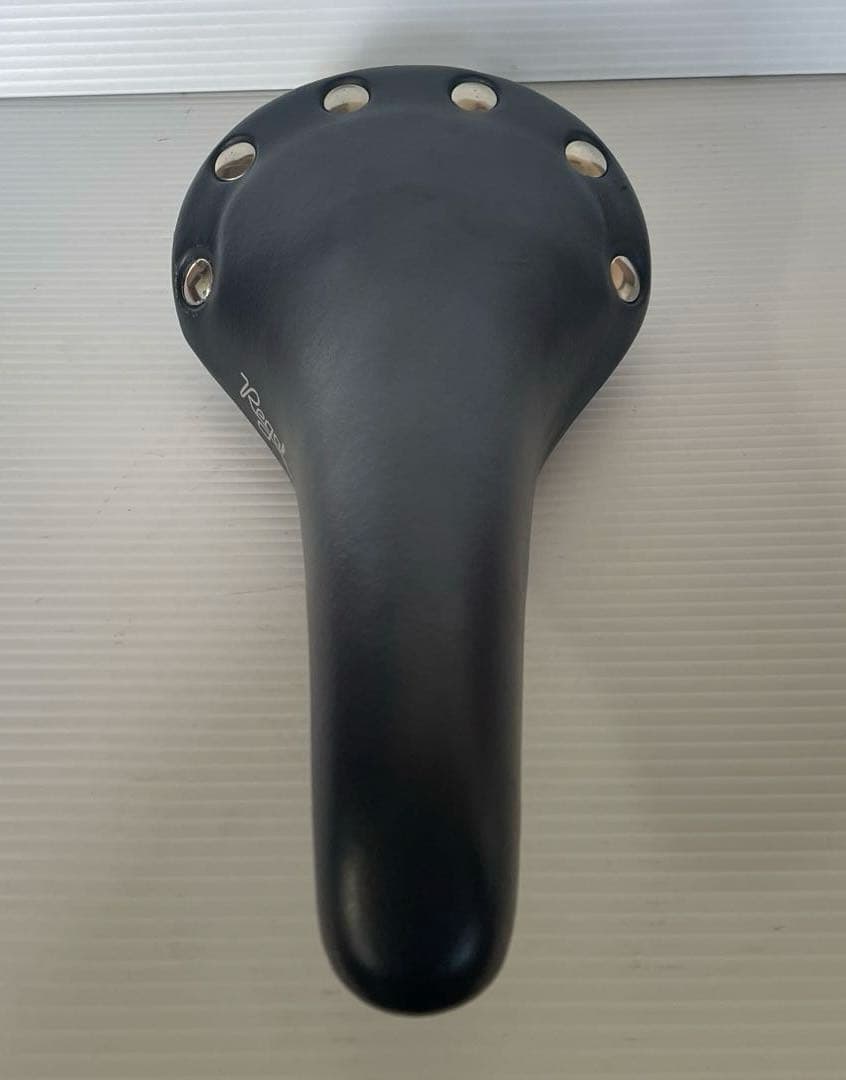 サンマルコ リーガル ブラックレザー、シルバーカラー鋲仕様