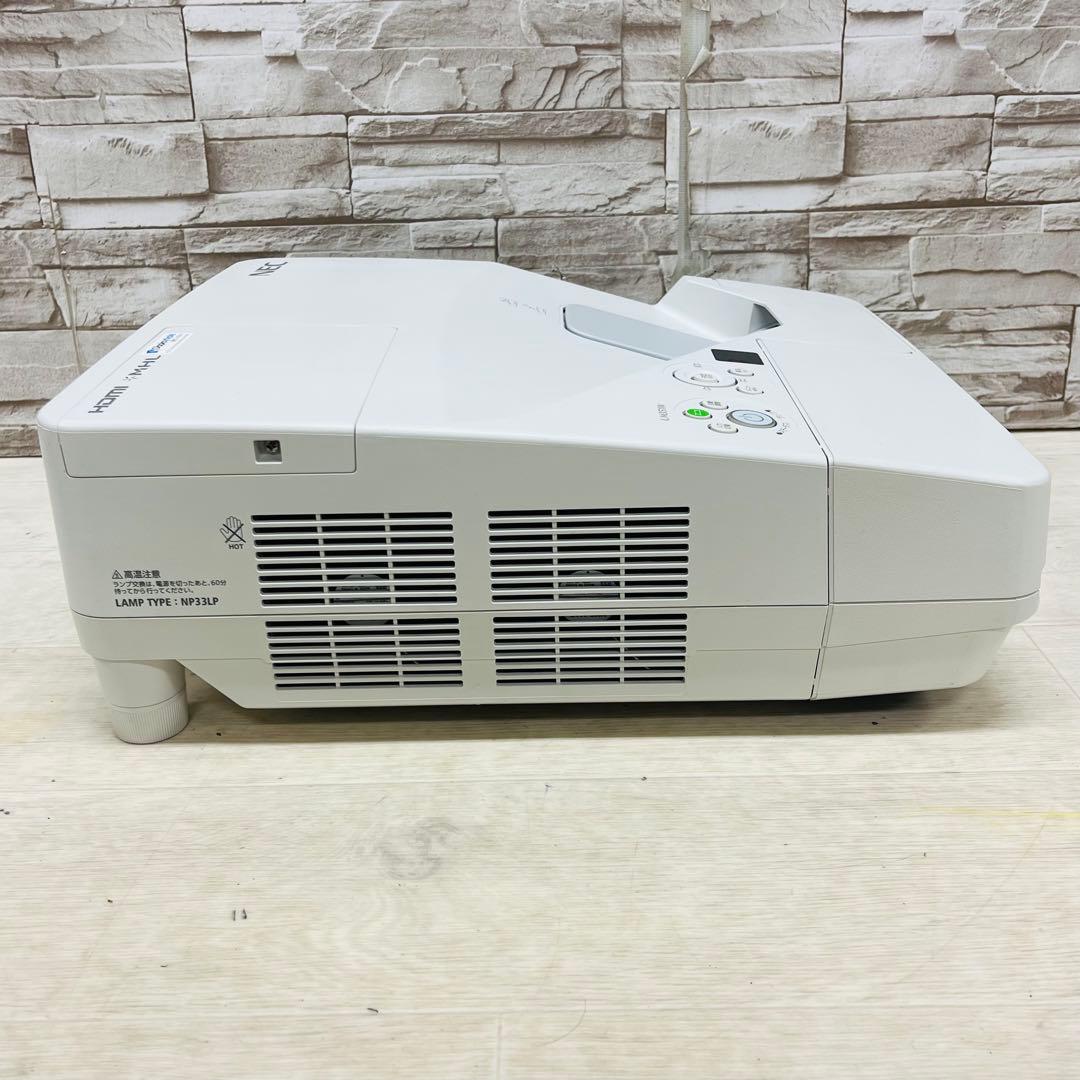 美品 NEC 超単焦点プロジェクター NP-UM351WJL 3600ルーメン
