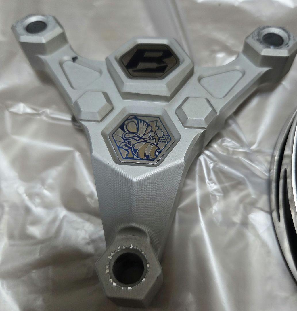 シグナスX用　Bumblebee BT-1マフラー　11月16日まで限定値下げ。