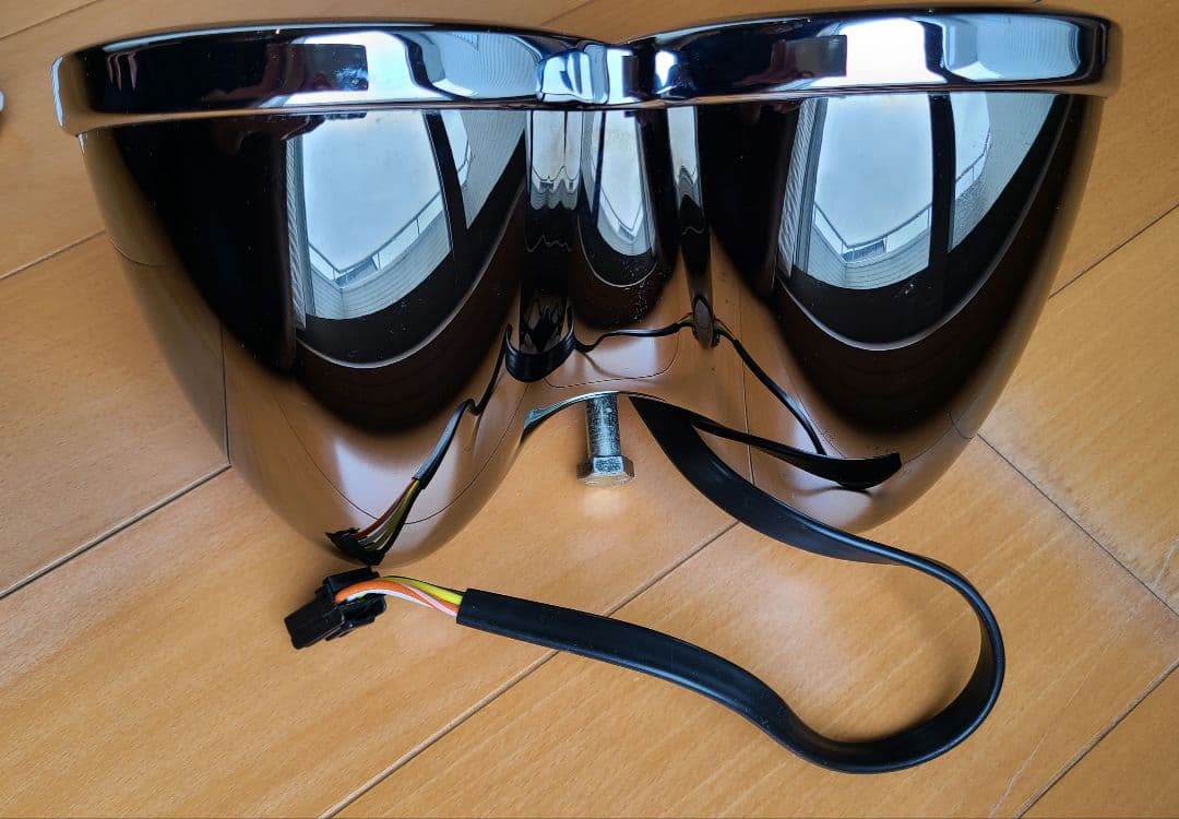 ハーレーFXDFSE純正ヘッドライト　ダブルライト