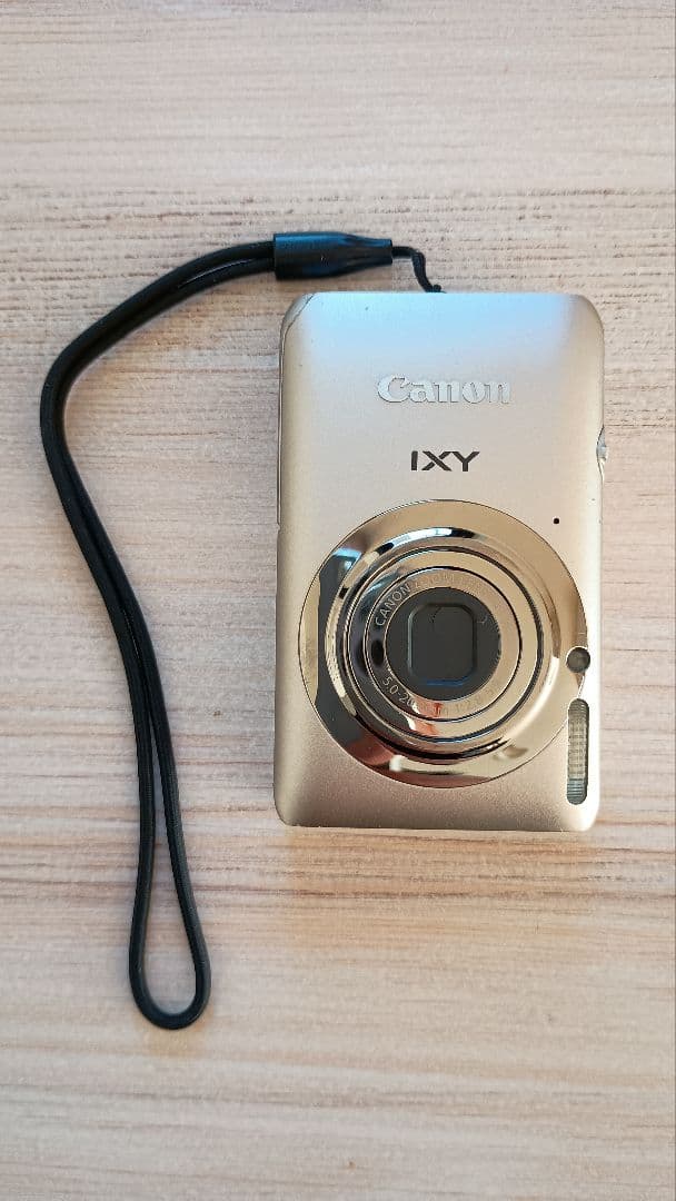 Canon IXY 210F コンパクトデジタルカメラ