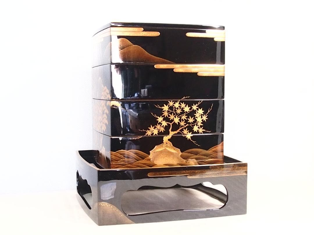 【最高級・極美品】輪島塗 漆芸/堀忠 山水蒔絵 四段重箱 台付き お重/弁当箱