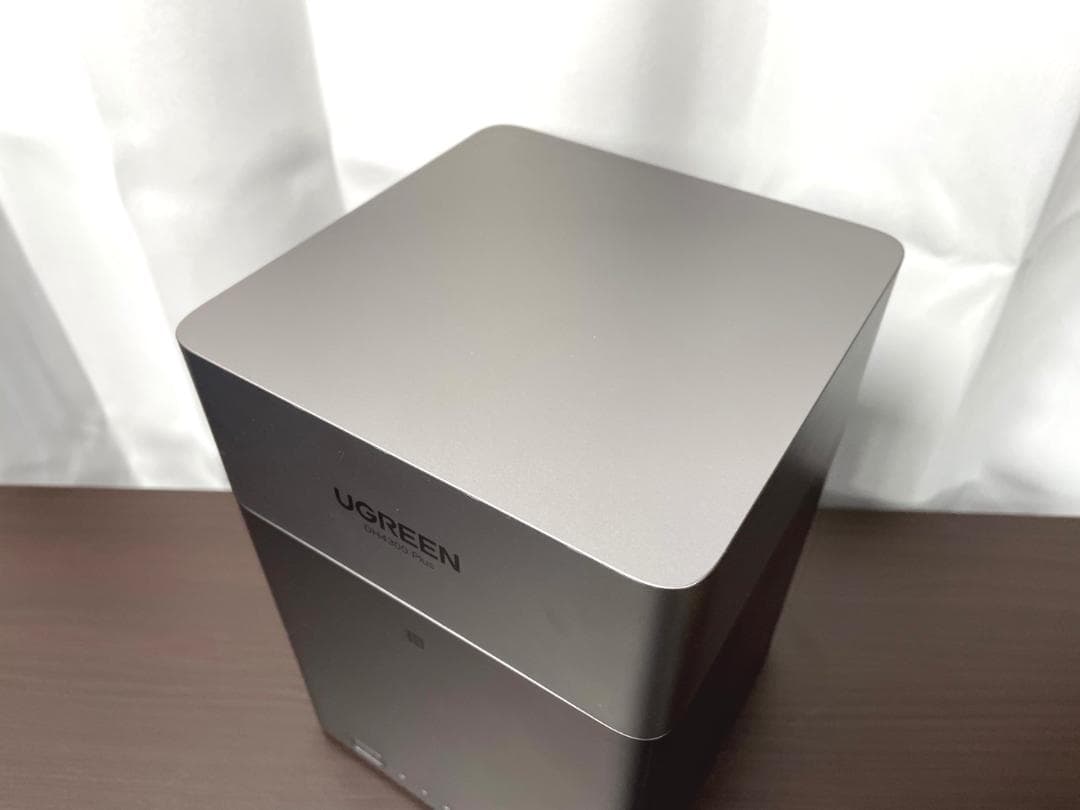 使用短め UGREEN NAS DH4300 Plus