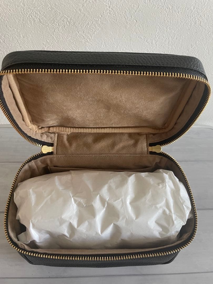 ch!iiibag チーバッグ　ブラック　レザー バニティ