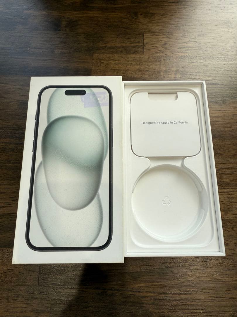 美品iPhone 15 本体　MTMH3J/A ブラック128GB