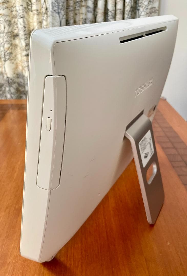 REGZA PC D713/T3LW 改 i7 8GB SSD1TB Win10