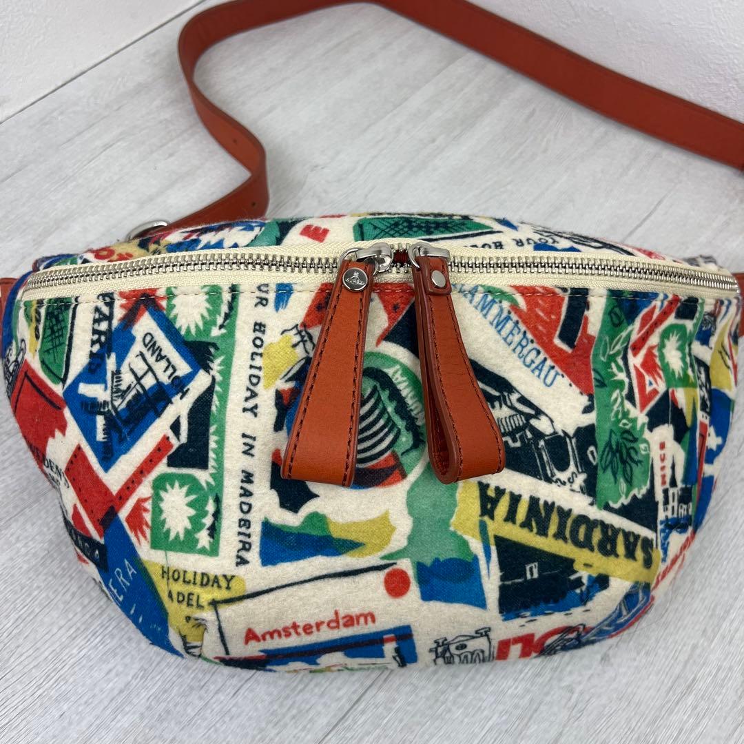 極美品✨ ヴィヴィアンウエストウッド ボディバッグ ショルダーバッグ 総柄