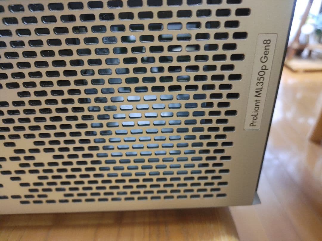 HPサーバー　proliant ml350p gen8