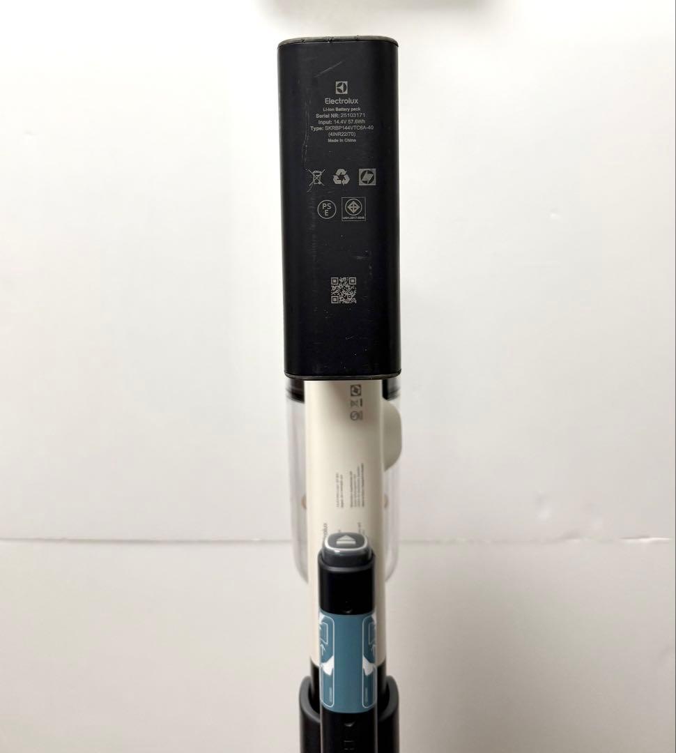 エレクトロラックス◇掃除機 Ultimate 700 シェルホワイト