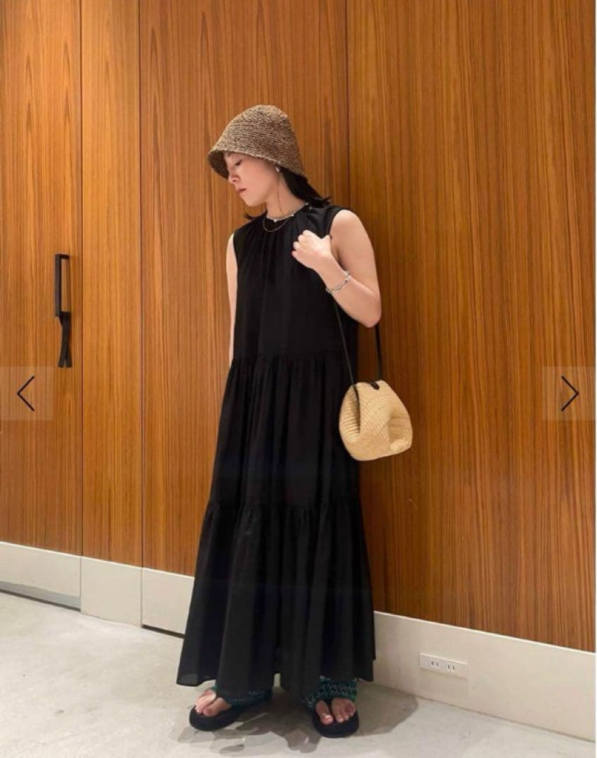 [極美品] イネスブレッサンドショルダーバッグ