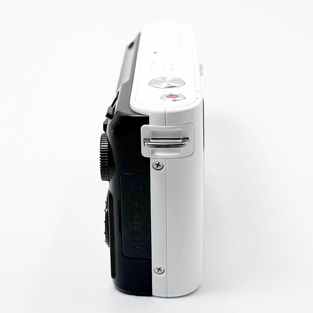 ニコン 1 J1 ダブルズームキット ホワイト ミラーレス カメラ 中古