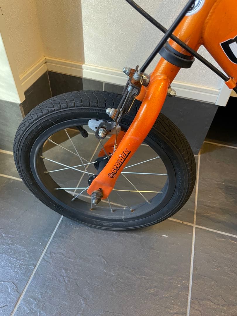 【引取限定　東京都府中市周辺 】STRIDER ストライダー 14X オレンジ