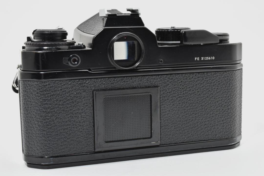 ■ 美品 ■ ニコン　Nikon FE ボディ 《動作確認済品》#2756344