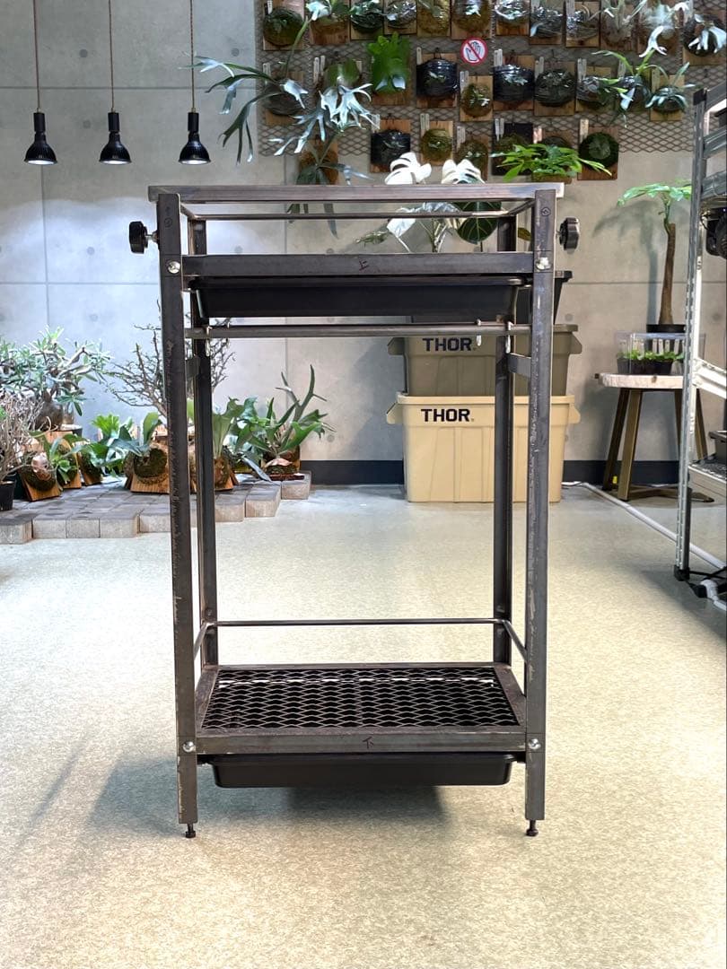 現物1台のみ　塗装前完成品　アイアン植物棚　ダクトレール、給水トレー付