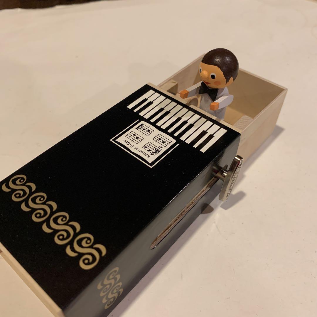 アトリエニキティキ   ポップアップオルゴール　ピアノ　男の子　新品未使用