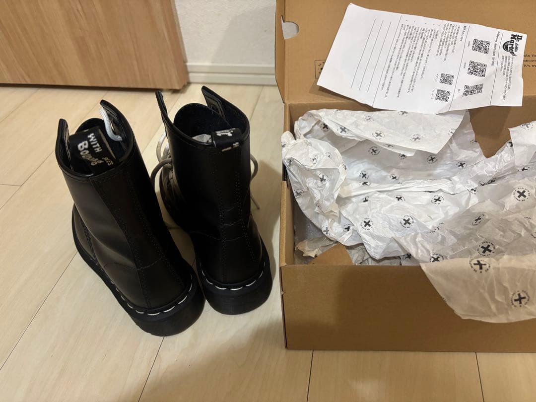Dr.Martens ドクターマーチン ホワイトステッチ8ホールブーツUK3