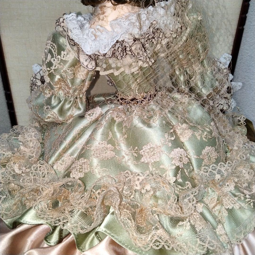 PETITE MADEMOISELLE DANIEL フランス人形