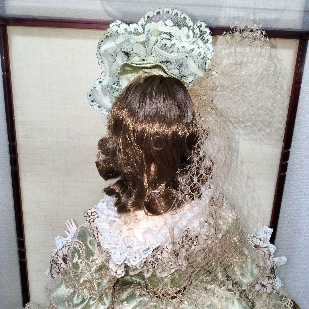 PETITE MADEMOISELLE DANIEL フランス人形