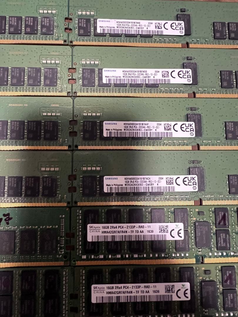 パソコン　メモリ　8GB16枚、16GB12枚　合計28枚セット