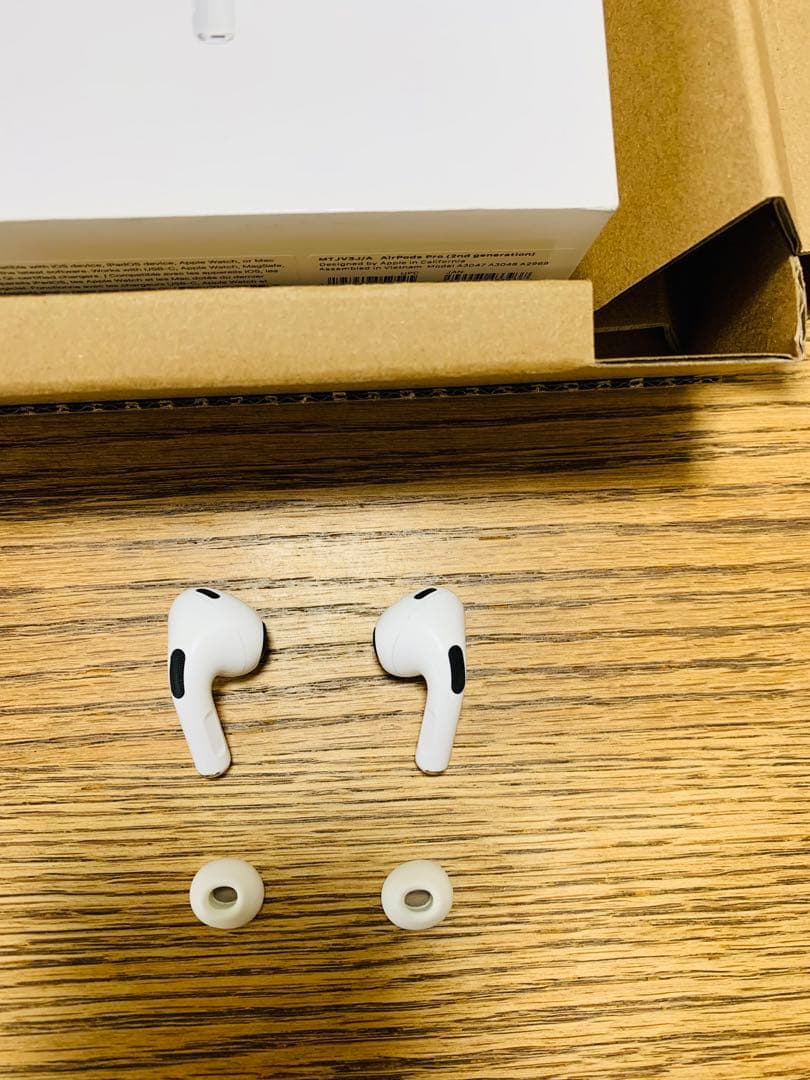 Shinamoさん専用　ほぼ新品！AirPods Pro 第2世代 タイプC-C