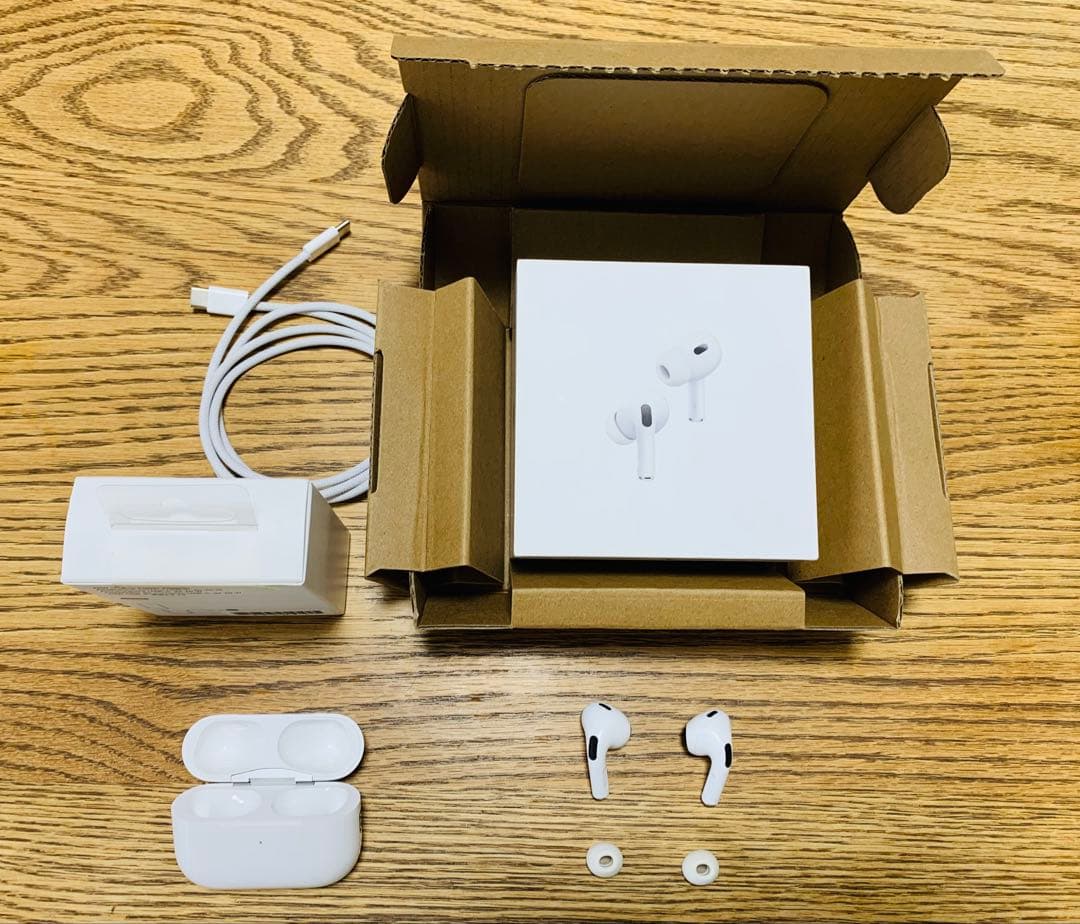 Shinamoさん専用　ほぼ新品！AirPods Pro 第2世代 タイプC-C
